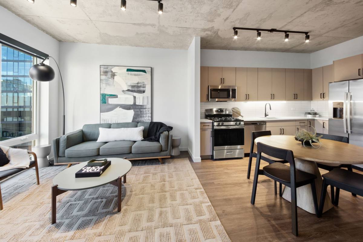 Apartment for rent at 411 W Chicago Ave, Chicago, IL 60654