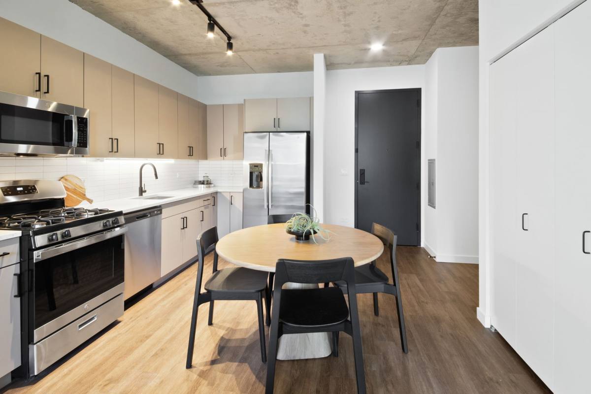 Apartment for rent at 411 W Chicago Ave, Chicago, IL 60654