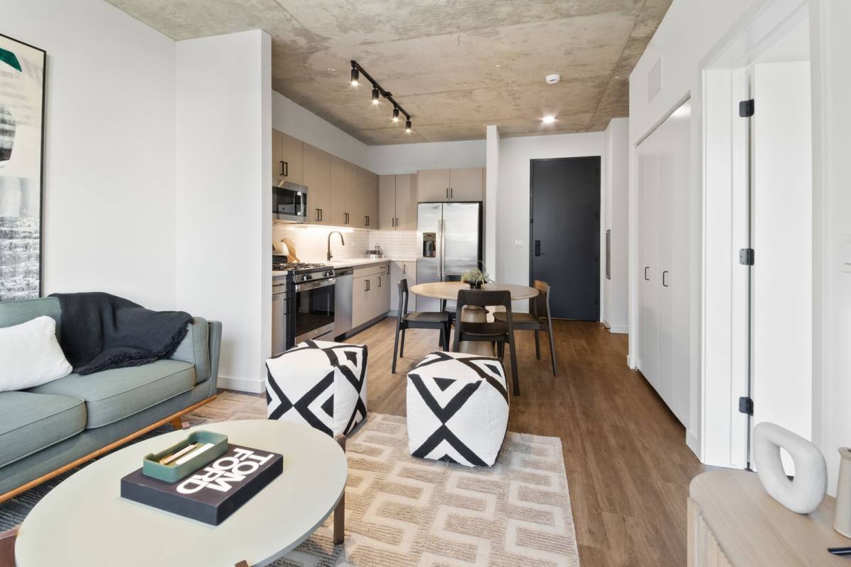Apartment for rent at 411 W Chicago Ave, Chicago, IL 60654