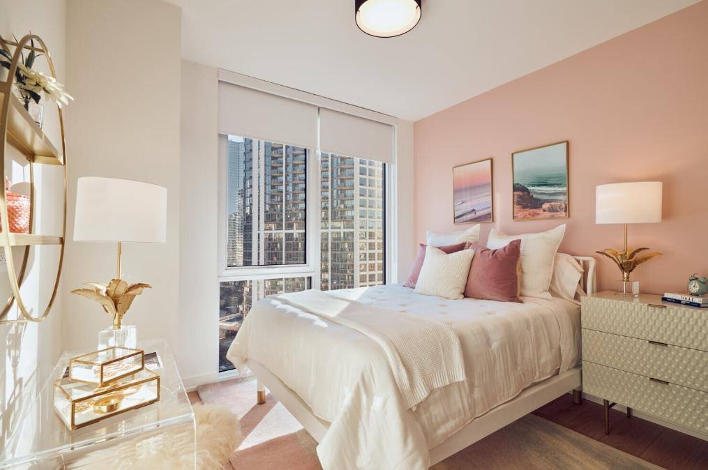 Apartment for rent at 369 W Grand Ave, Chicago, IL 60654