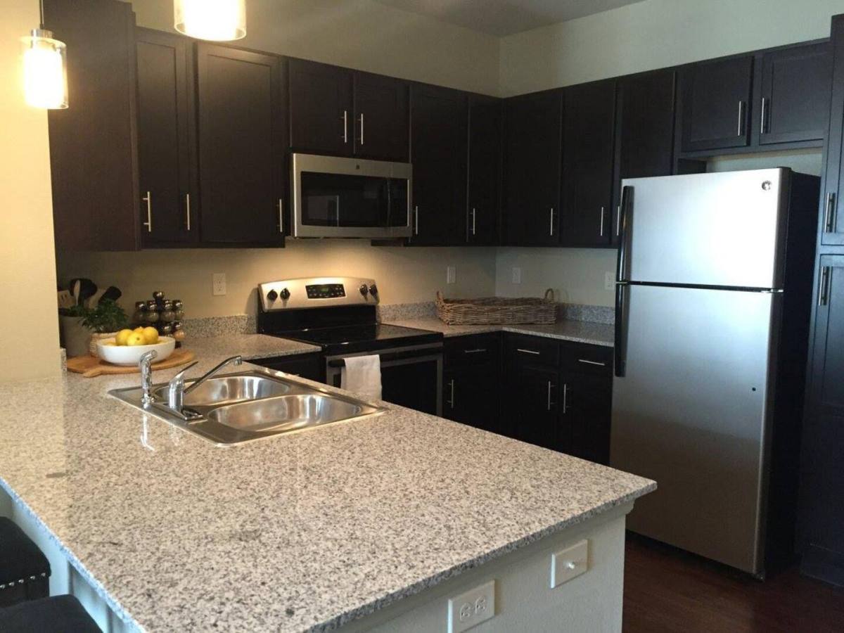 Apartment for rent at 75 Cross Creek Parkway, Hattiesburg, MS 39402