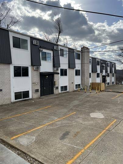 Apartment for rent at 757 Riverview Terrace, 777 Riverview St, Rochester, PA 15074