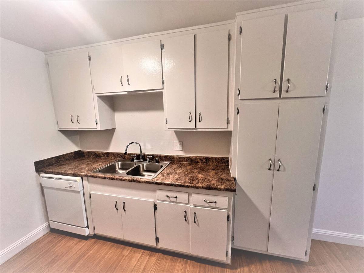 Apartment for rent at Gold Crossing, 10890 Coloma Rd, Rancho Cordova, CA 95670