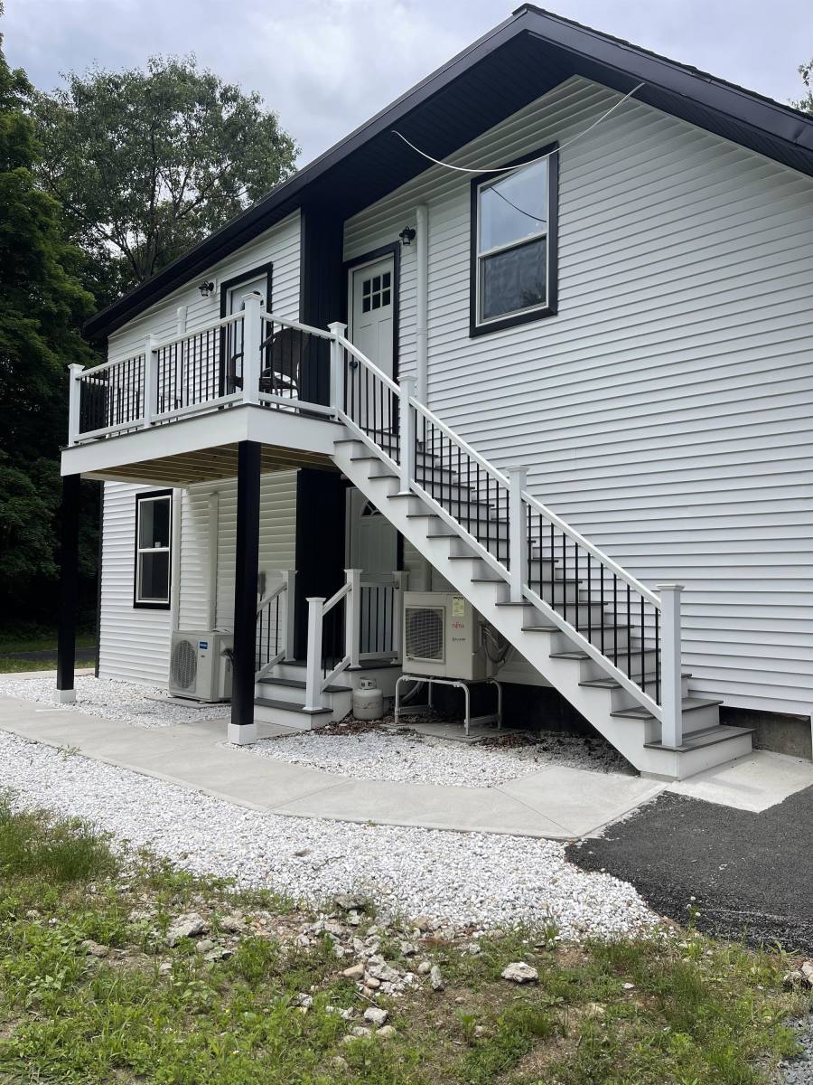 House for rent at 155 Grantwood Dr #2, Amherst, MA 01002