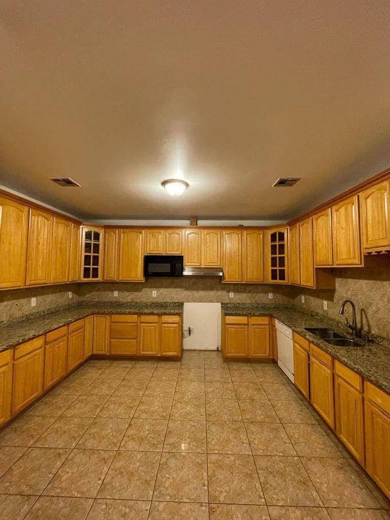 Apartment for rent at 41-43 Manufacturers Place, Newark, NJ 07105