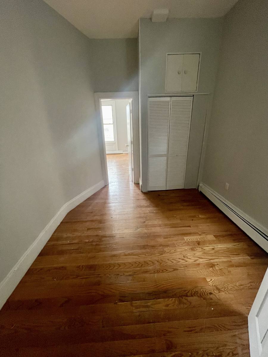 Apartment for rent at 1103 Summit Ave #2R, Jersey City, NJ 07307