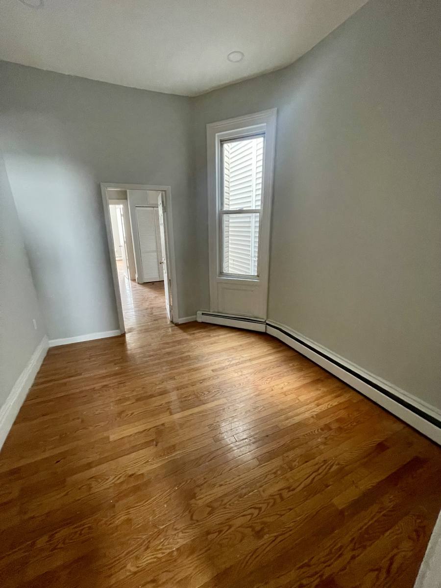 Apartment for rent at 1103 Summit Ave #2R, Jersey City, NJ 07307