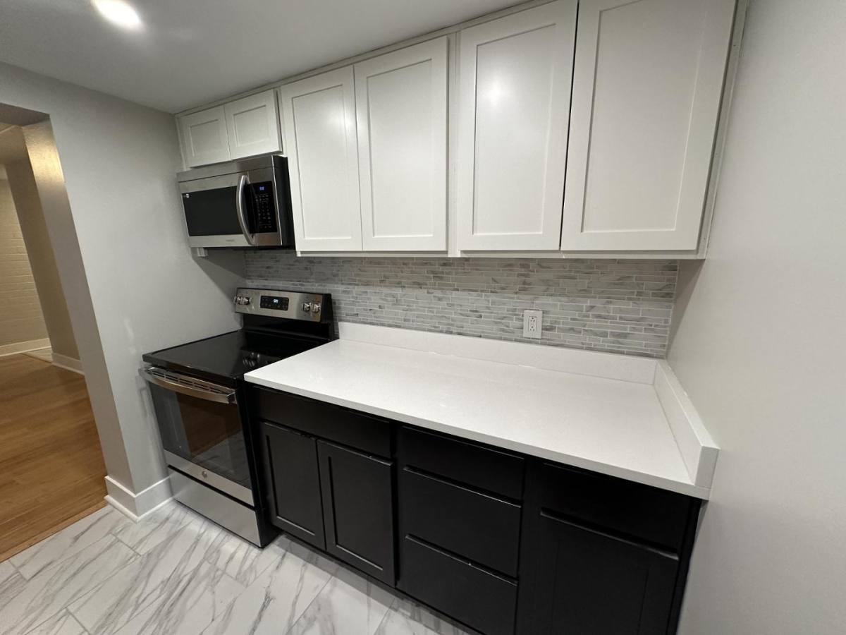 Apartment for rent at Chateaugay, 500 Hoodridge Dr, Pittsburgh, PA 15234