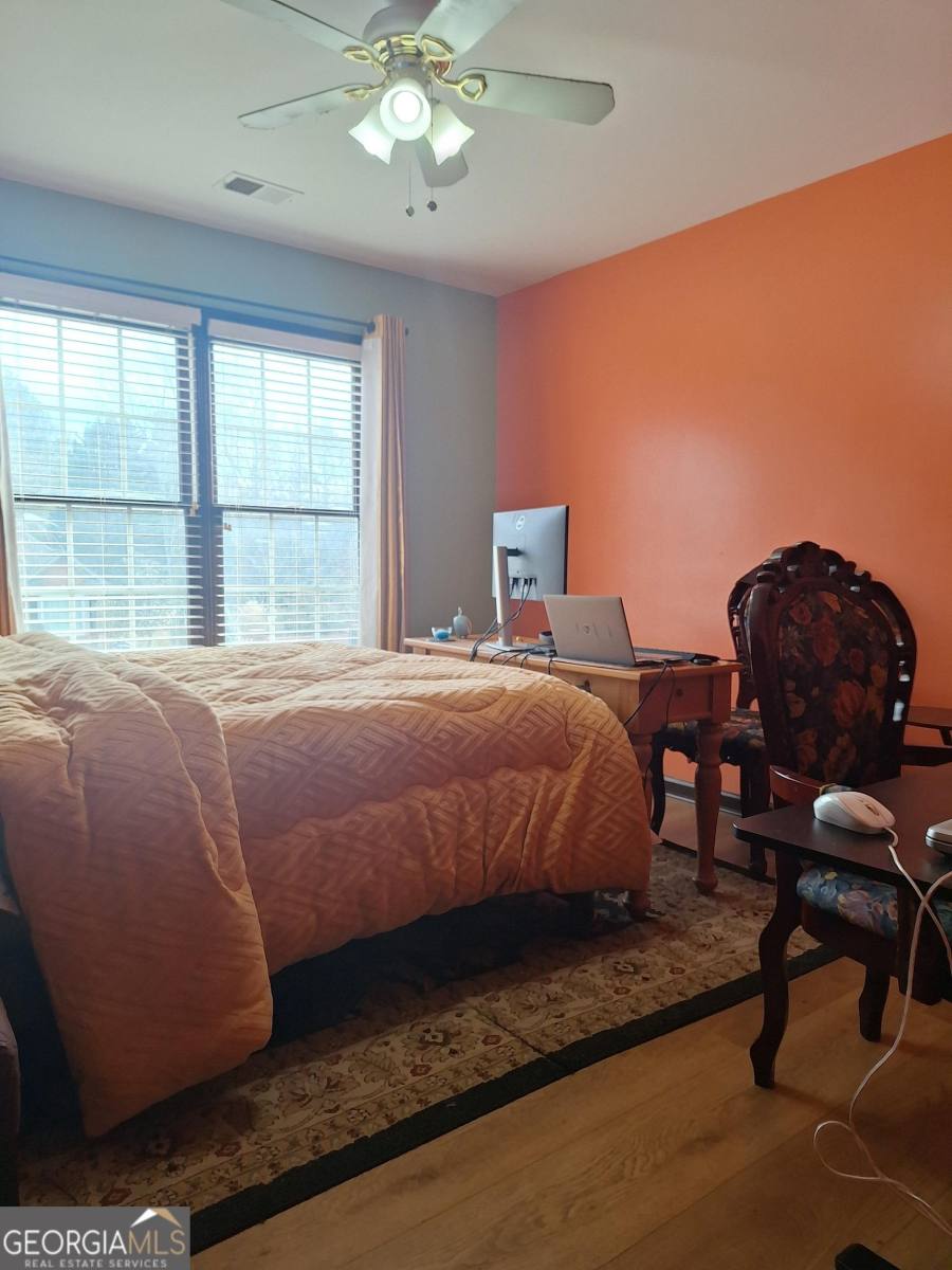 House for rent at 100 Sunvalley Dr, Alpharetta, GA 30004