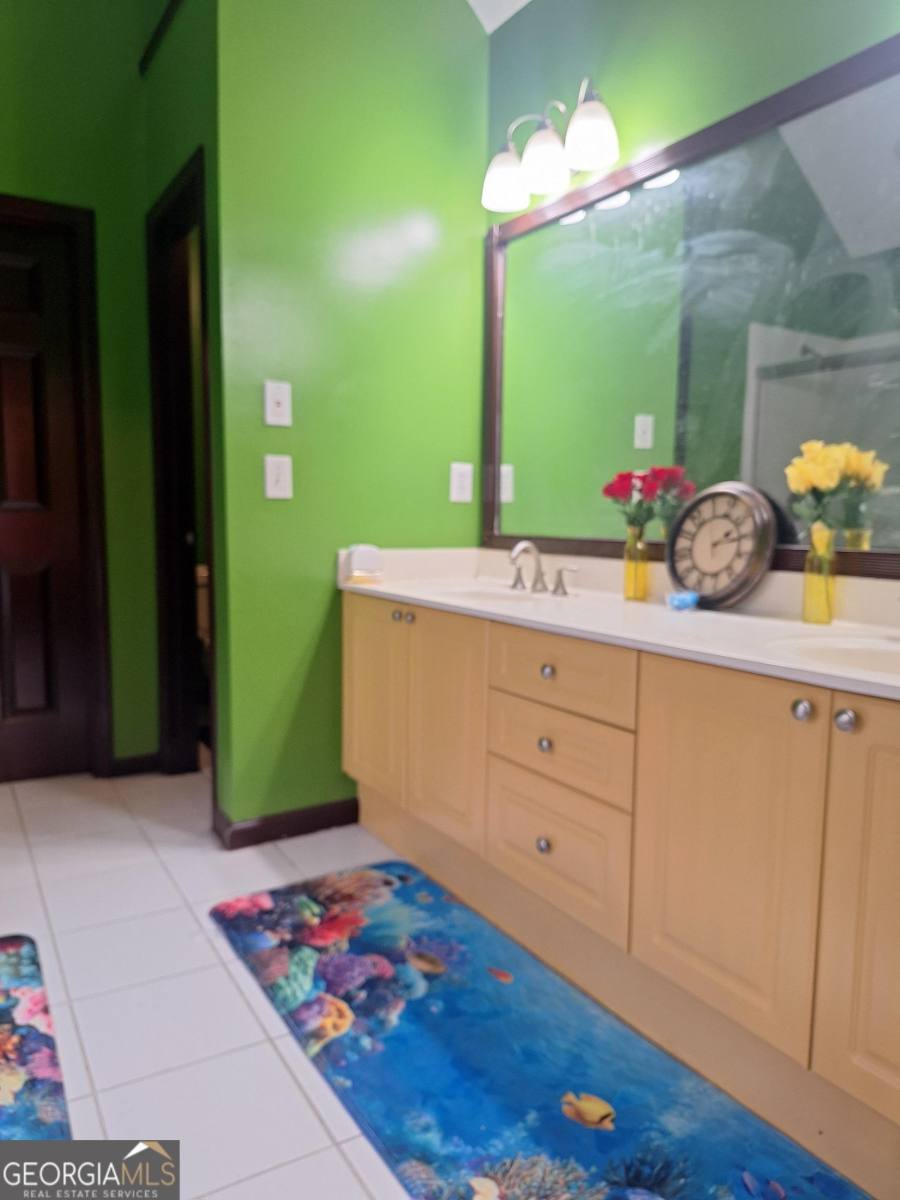 House for rent at 100 Sunvalley Dr, Alpharetta, GA 30004