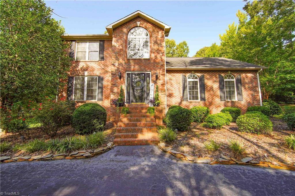 House for rent at 290 Gleason Lane, Thomasville, NC 27360