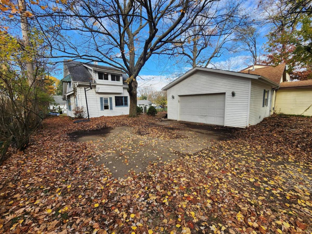 Apartment for rent at 1837 W 9th St, Erie, PA 16505