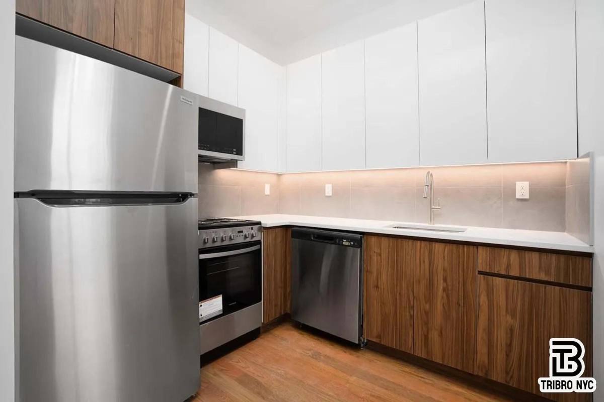 Apartment for rent at 92 Manhattan Ave #3A, Brooklyn, NY 11206