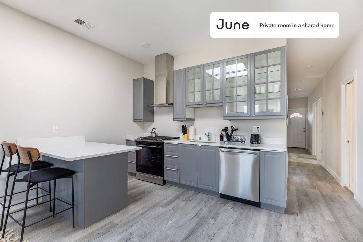 Apartment for rent at 23 Newport St E, Dorchester, MA 02125