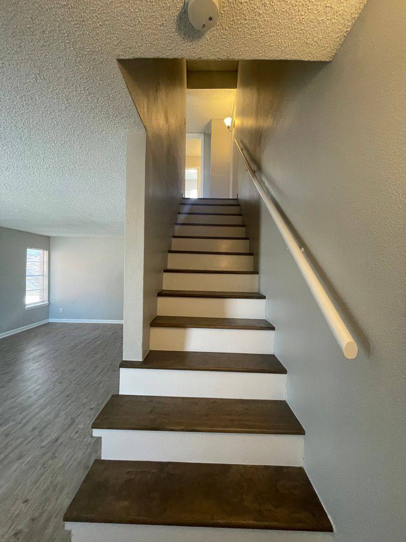 Apartment for rent at 9526 Contessa Dr, San Antonio, TX 78216