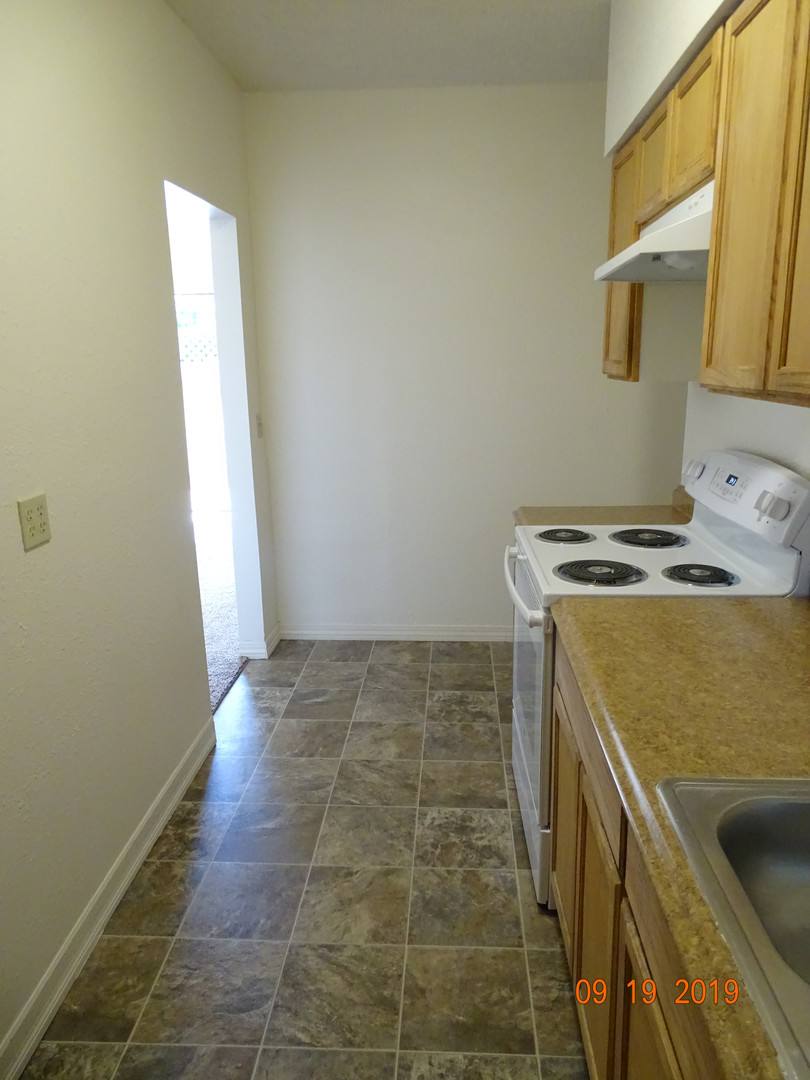 Apartment for rent at 771 W 7th Ave, Eugene, OR 97402