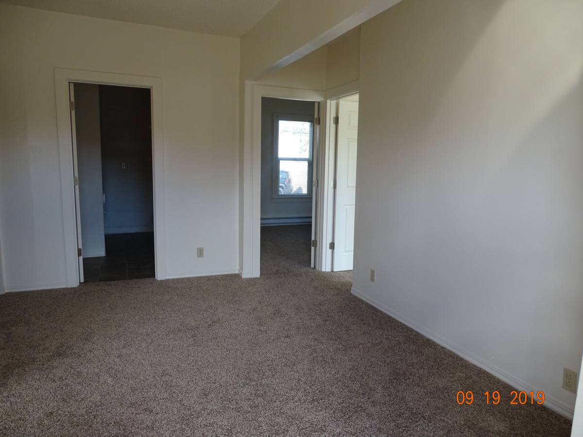 Apartment for rent at 771 W 7th Ave, Eugene, OR 97402