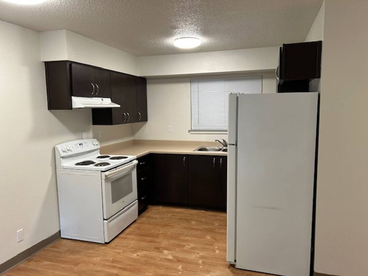 Apartment for rent at 9110 NE Hassalo St, Portland, OR 97220
