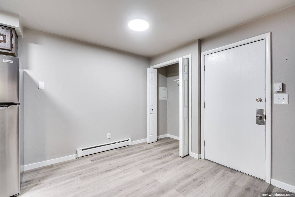 Apartment for rent at 1000 Taylor St, Little Chute, WI 54140