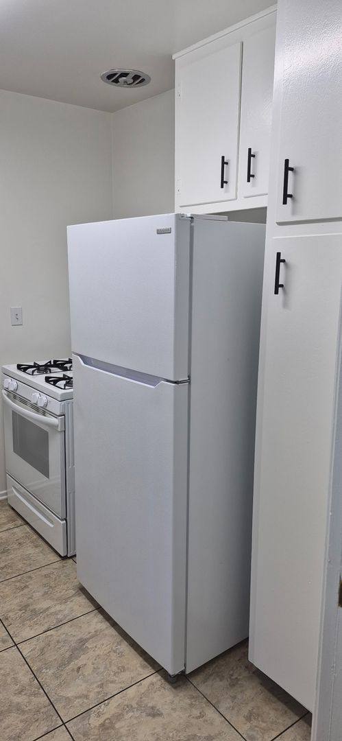 Apartment for rent at 255 S Oakland Ave, Pasadena, CA 91101