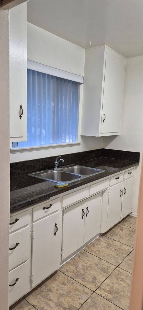 Apartment for rent at 255 S Oakland Ave, Pasadena, CA 91101