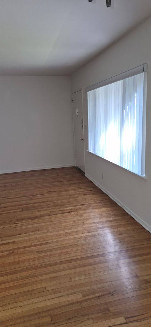Apartment for rent at 255 S Oakland Ave, Pasadena, CA 91101