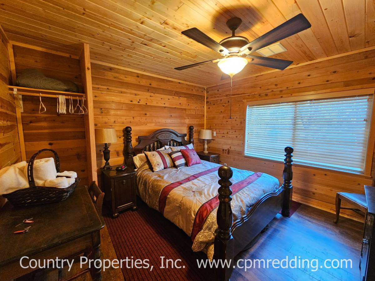 House for rent at 13477 Oak Run Rd, Oak Run, CA 96069