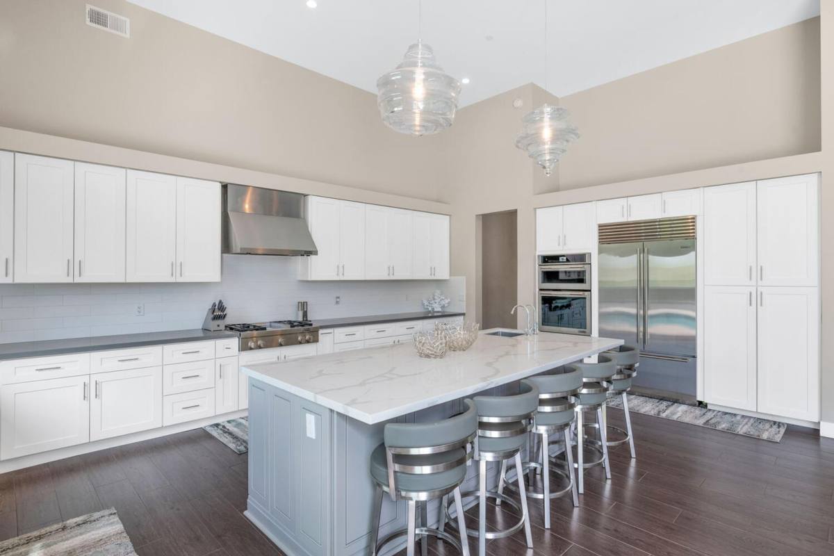 House for rent at 10195 E Cactus Rd, Scottsdale, AZ 85260