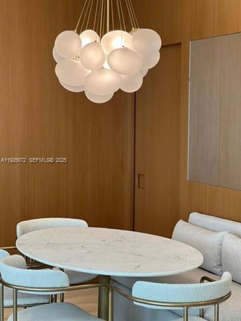 Apartment for rent at 31 SE 5th St, Miami, FL 33131