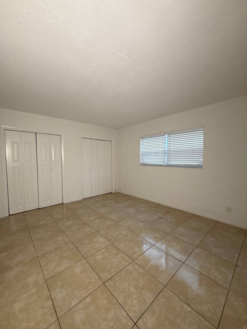 Apartment for rent at 2830 Fillmore St, Hollywood, FL 33020