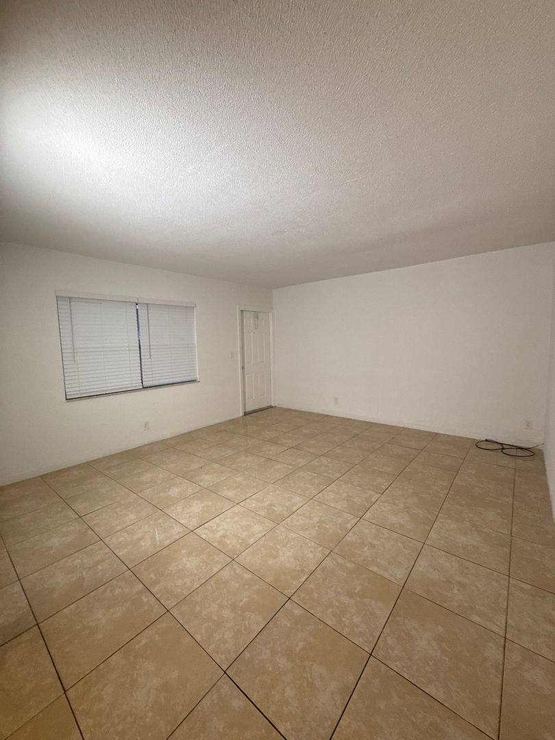Apartment for rent at 2830 Fillmore St, Hollywood, FL 33020