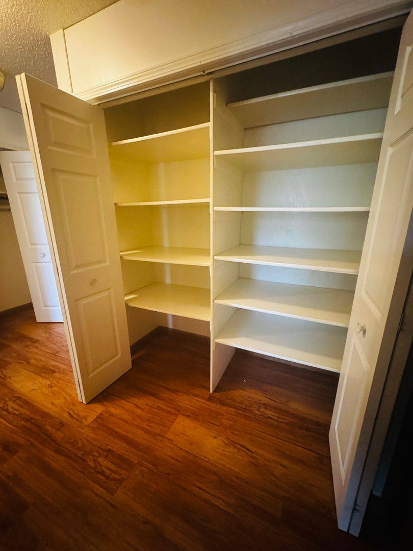 Apartment for rent at 301 12th St, Eureka, SD 57437