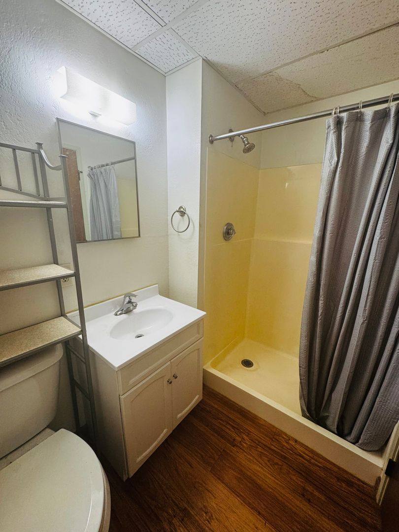 Apartment for rent at 301 12th St, Eureka, SD 57437