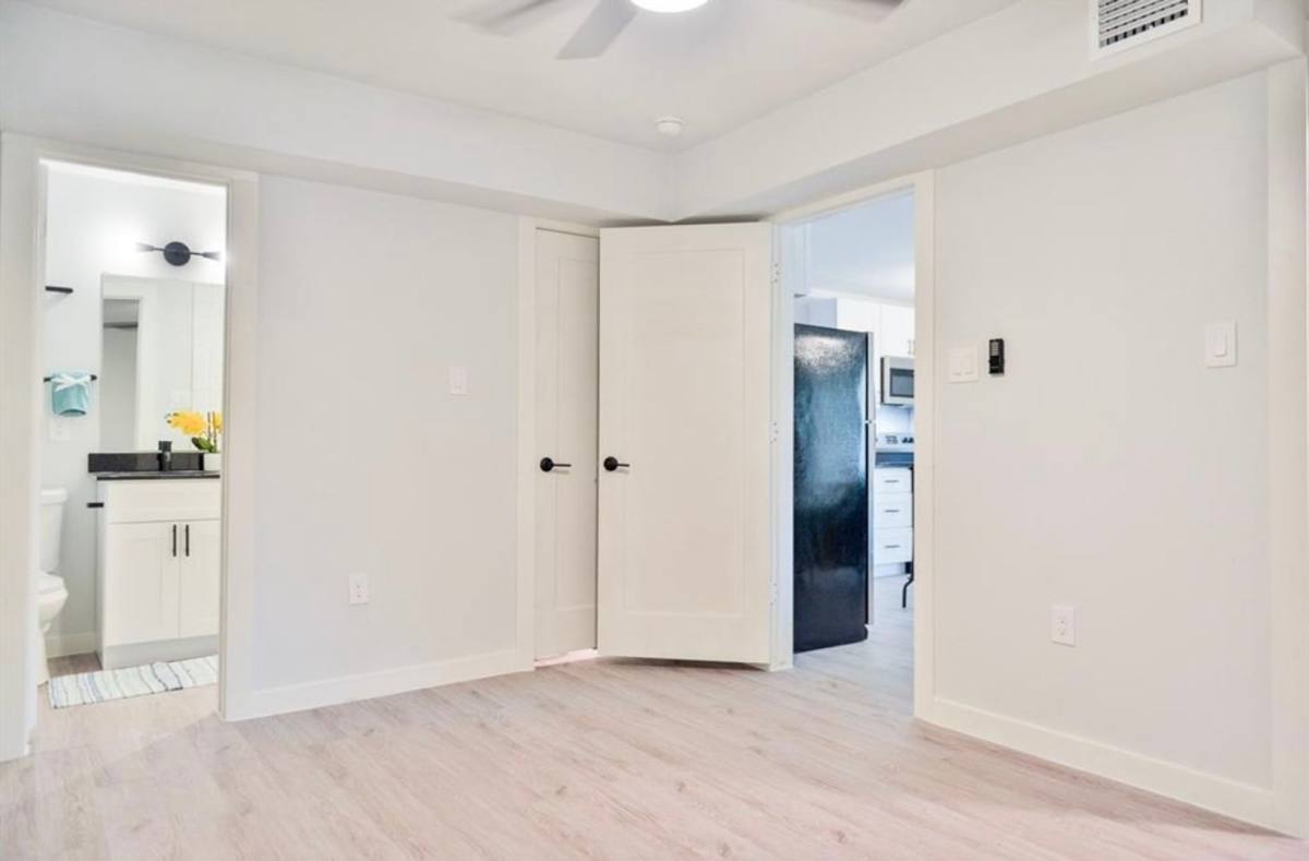 Apartment for rent at 606 Harold St, Houston, TX 77006