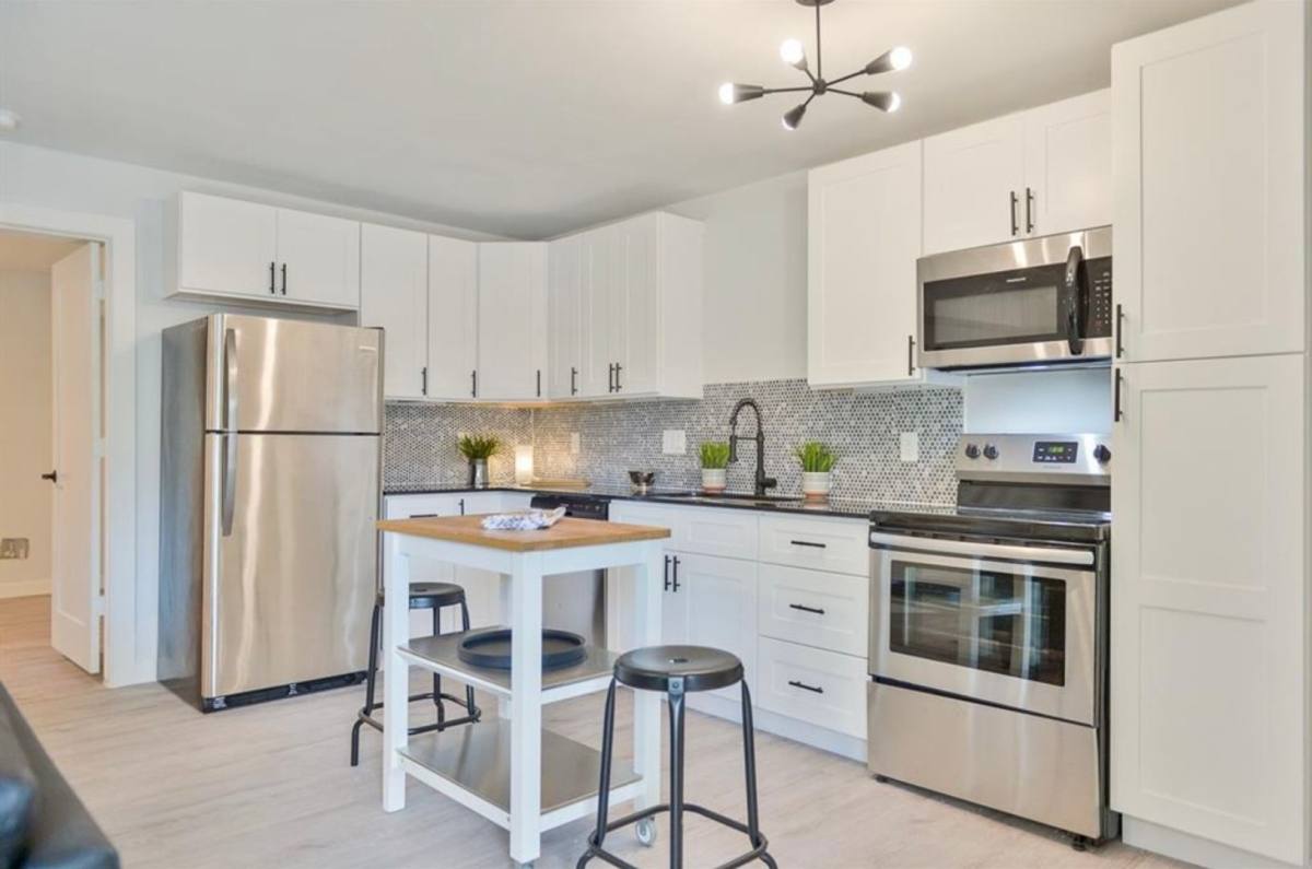 Apartment for rent at 606 Harold St, Houston, TX 77006