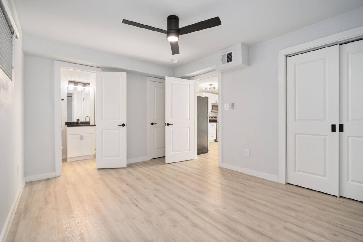 Apartment for rent at 606 Harold St, Houston, TX 77006