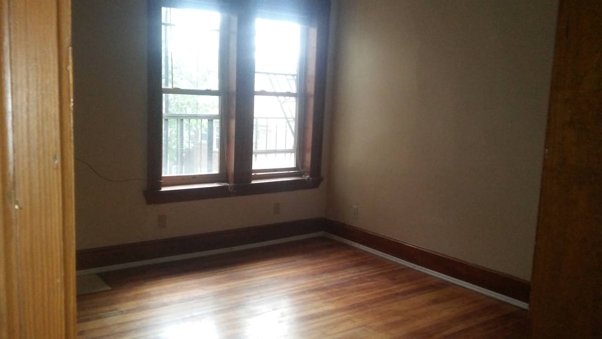 Apartment for rent at 512 Wallace Ave, Covington, KY 41014
