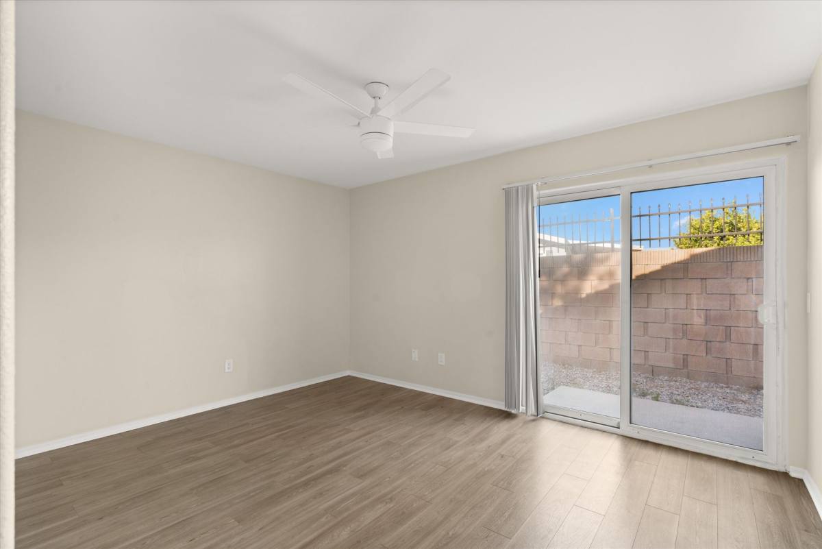 Townhouse for rent at 1775 S Santa Fe Ave, San Jacinto, CA 92583