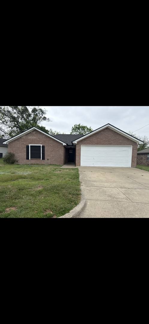 House for rent at 3713 Devonaire, Aledo, TX 76008