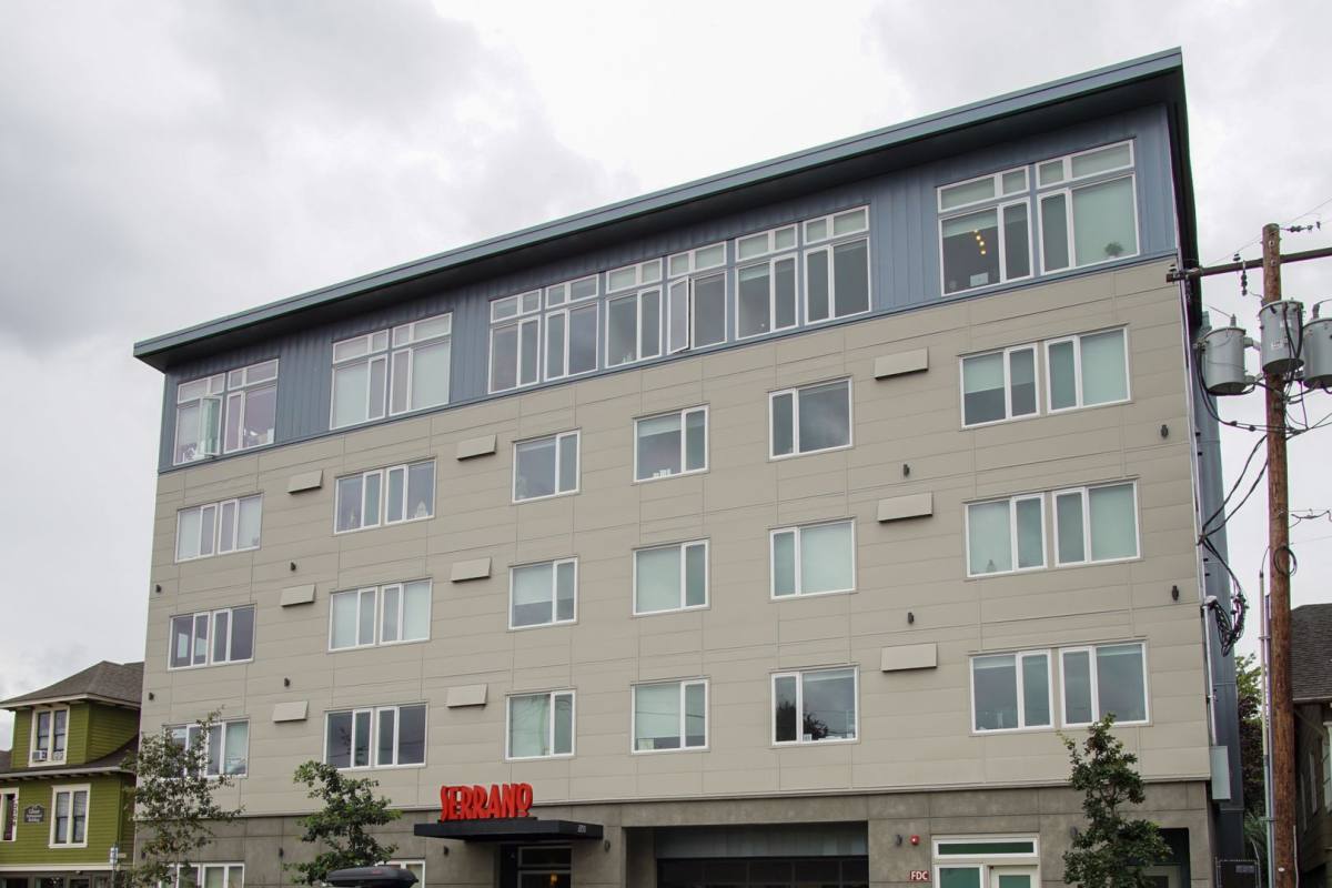 Apartment for rent at 2250 NE Glisan St, Portland, OR 97232