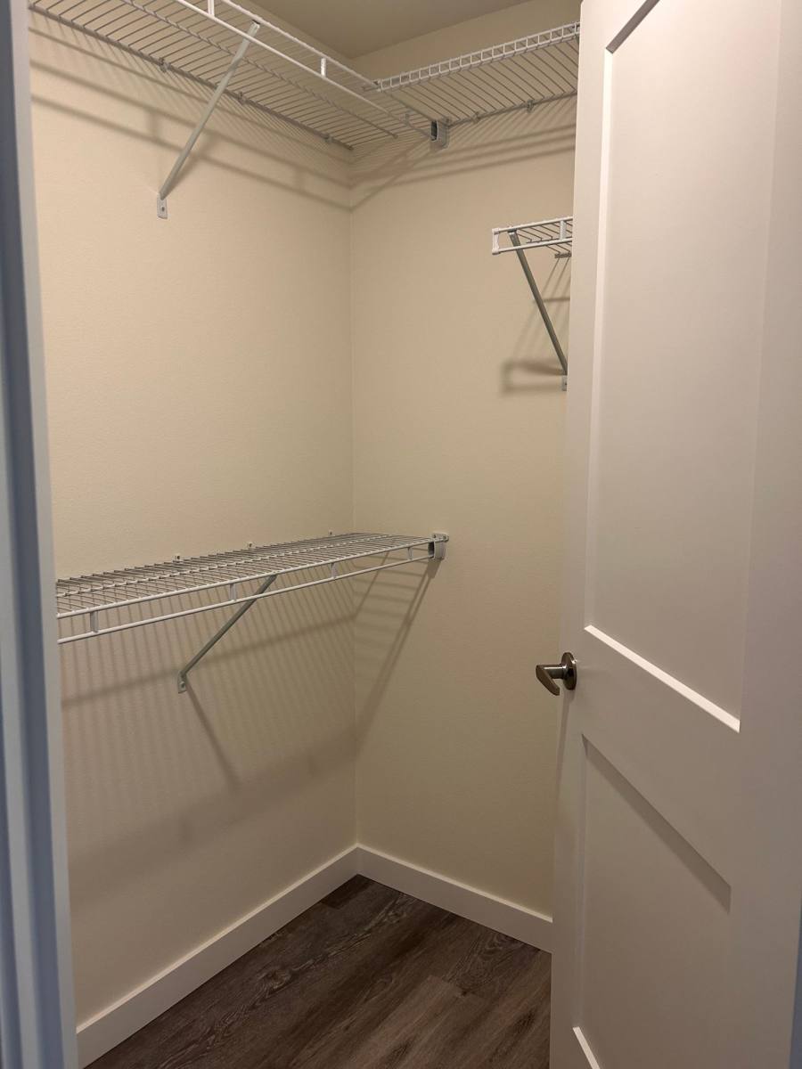 Apartment for rent at 11419 Kendrick St SW, Lakewood, WA 98499