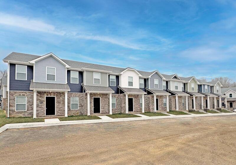 Townhouse for rent at 1115-B1 Hillwood Dr, Clarksville, TN 37040