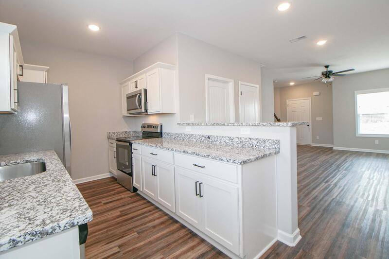 Townhouse for rent at 1115-B1 Hillwood Dr, Clarksville, TN 37040