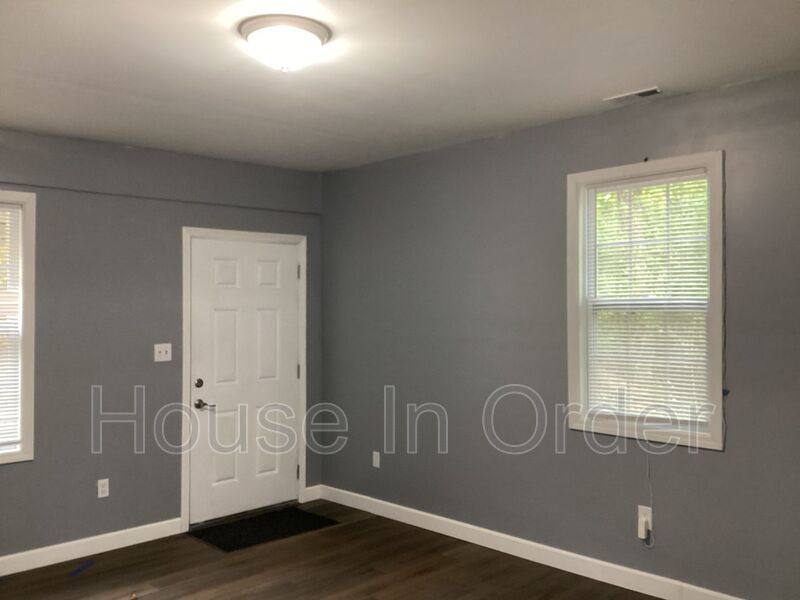 House for rent at 64 Valentine St, East Flat Rock, NC 28726