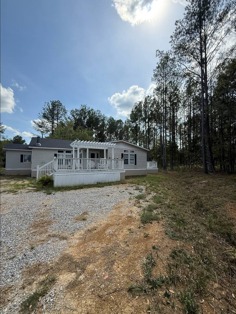 House for rent at 3132 Pat Station Rd, Starkville, MS 39759