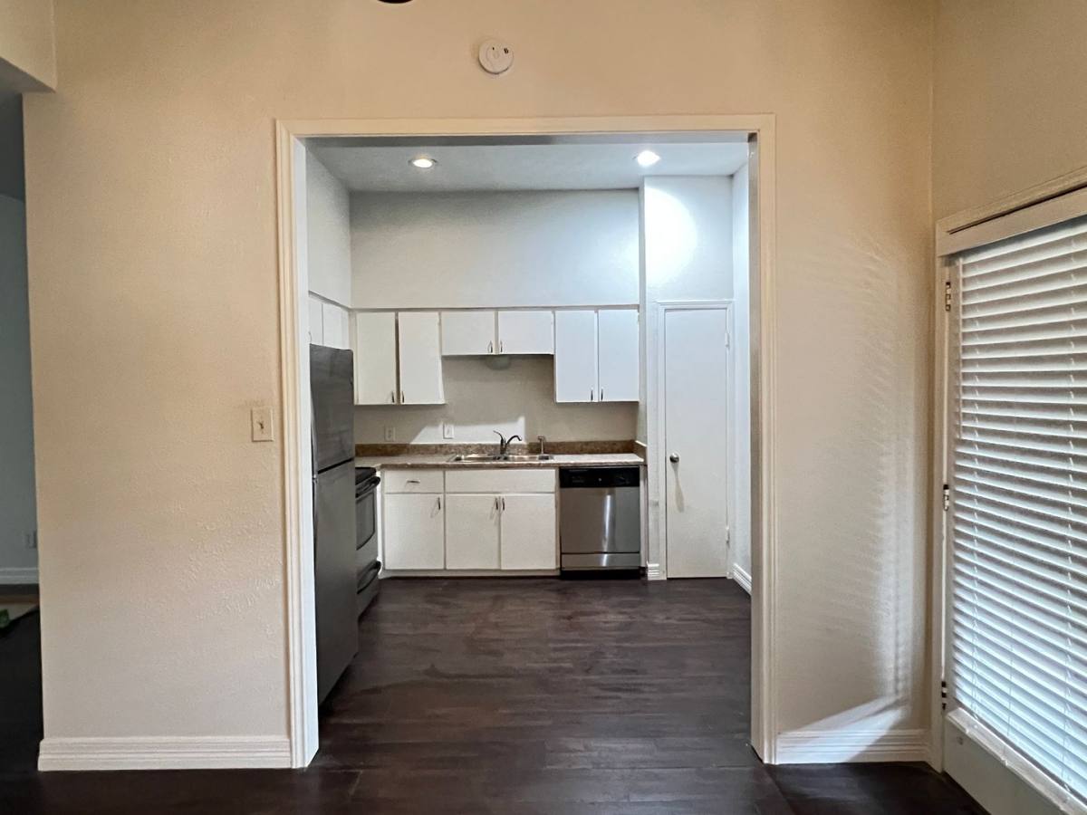 Condo for rent at 10432 High Hollows Dr #BUILDING L 241, Dallas, TX 75230