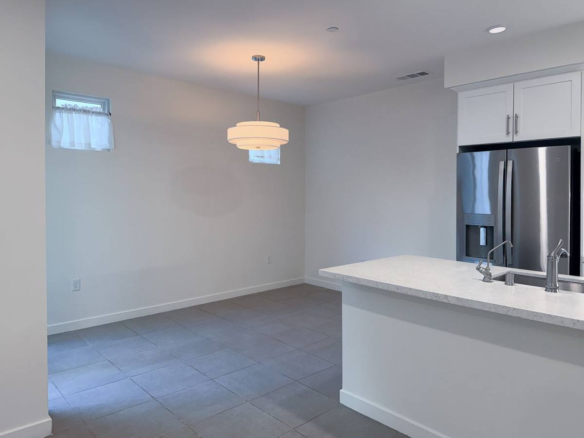 Townhouse for rent at 1568 E Thompson Blvd, Ventura, CA 93001