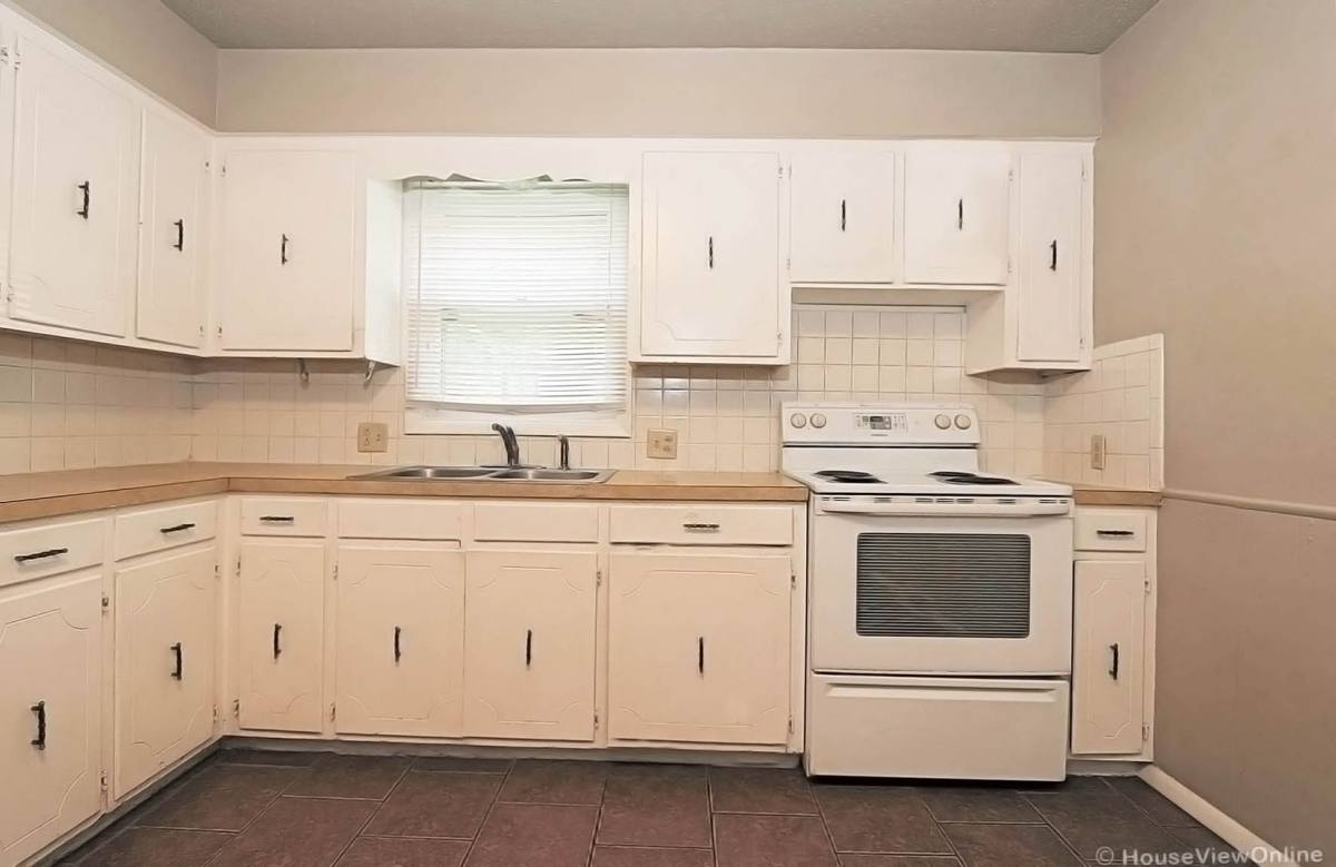 House for rent at 1105 N W End Blvd, Cape Girardeau, MO 63701