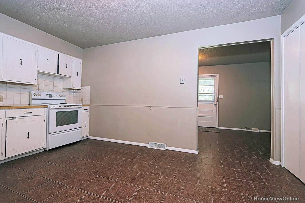 House for rent at 1105 N W End Blvd, Cape Girardeau, MO 63701