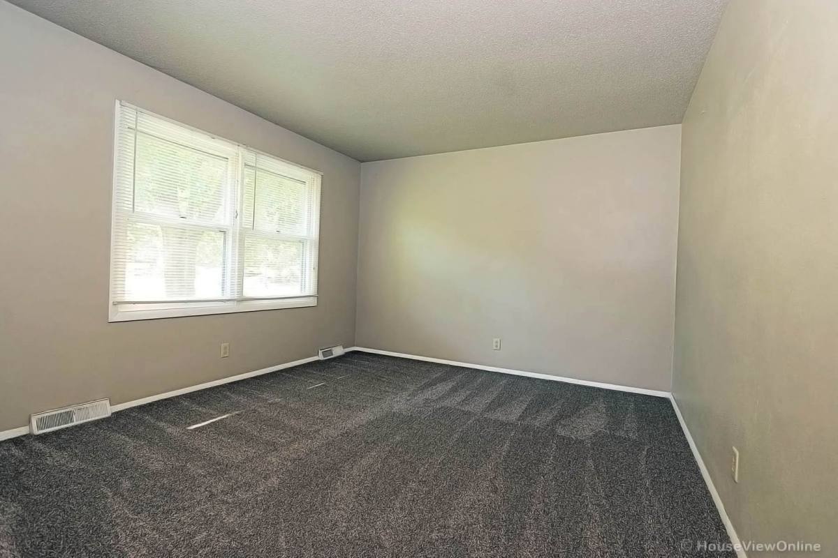 House for rent at 1105 N W End Blvd, Cape Girardeau, MO 63701